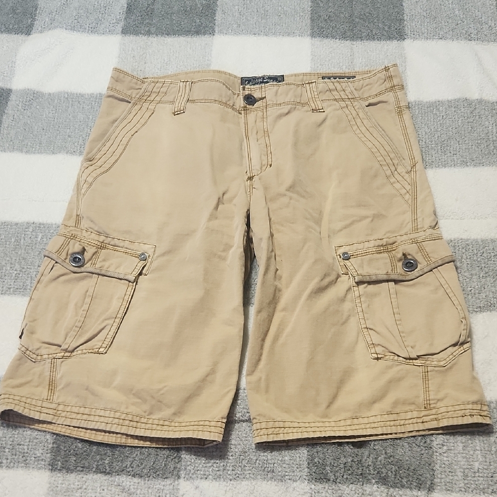 Men's Tan Salvage Cargo Shorts